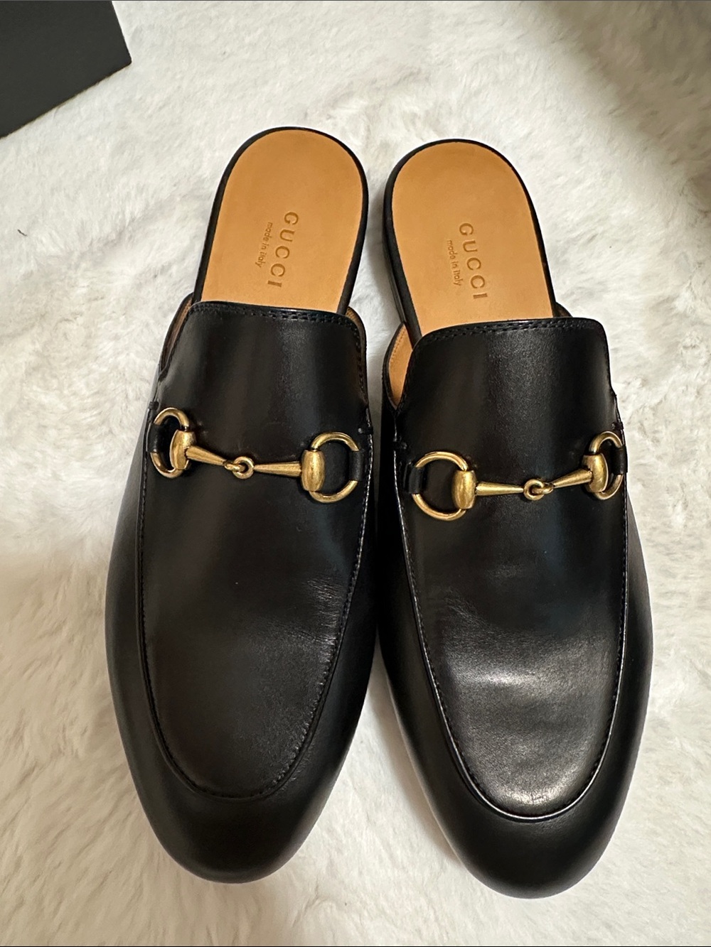 Gucci Black Leather Mule with Gold Horsebit - Picture 2 of 4